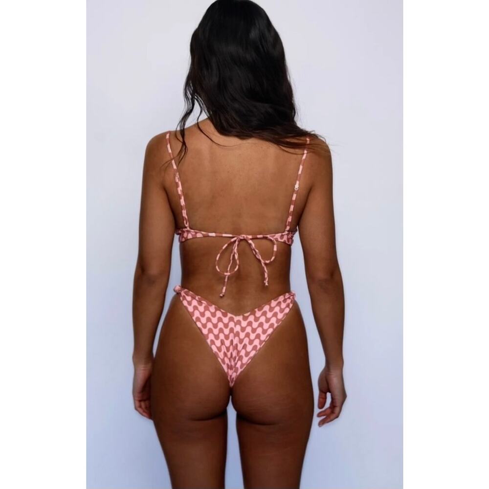 Skatie• ‘Sarah’ Bikini Top in SLATER - Picture 8 of 17